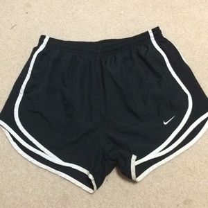 Women’s Black Nike Shorts small